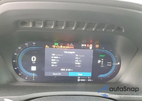 2025 Volvo Xc90 Core z USA, uszkodzony, nr VIN YV4H60PA6S1350422